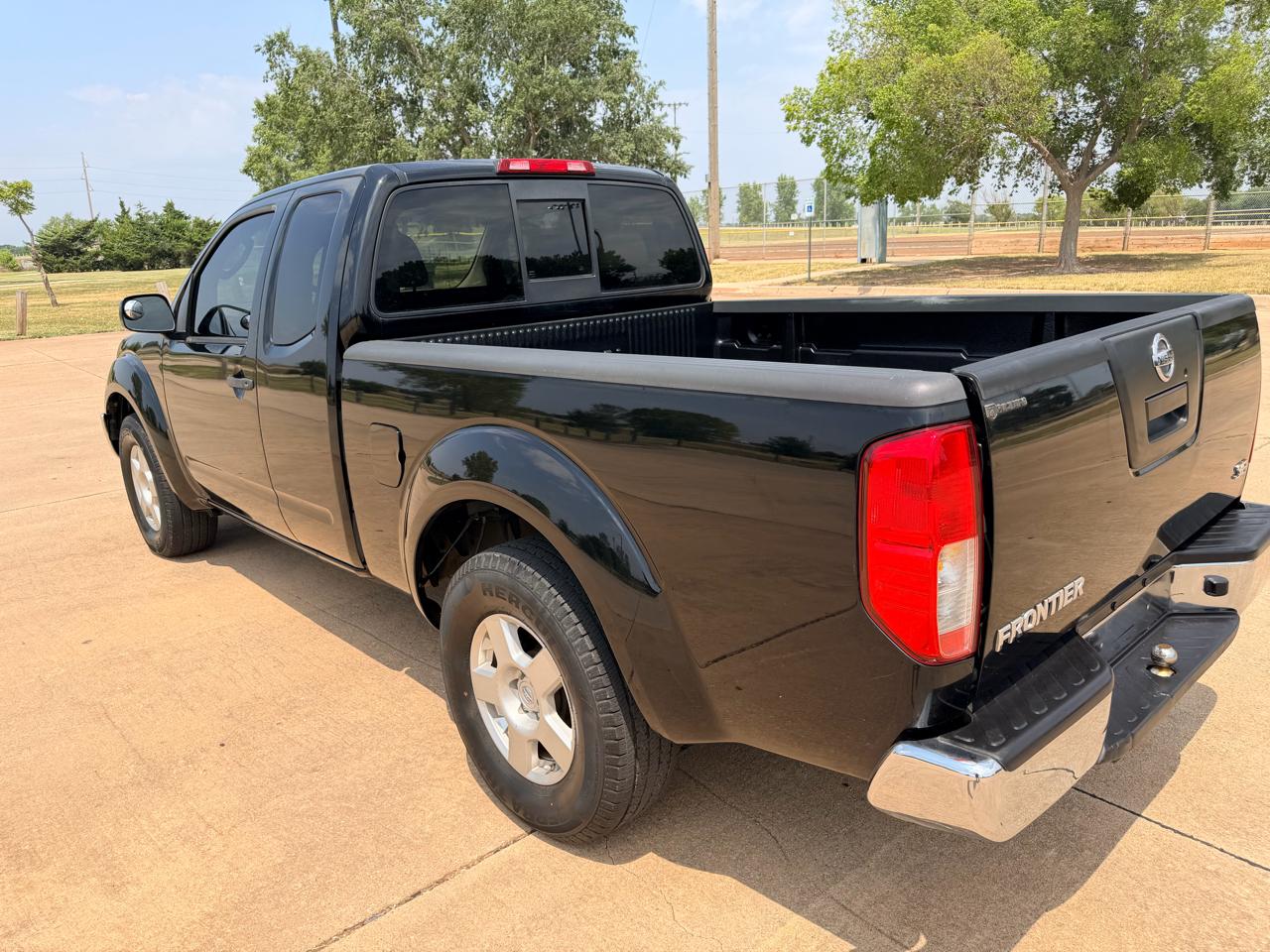 Nissan Frontier 2WD King Cab Manual SE 2007