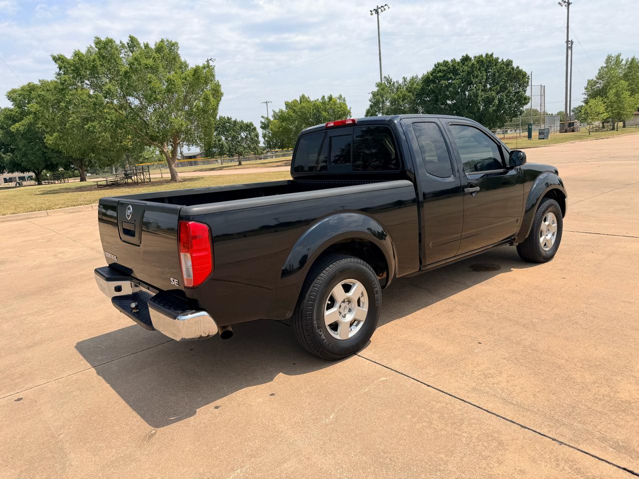 Nissan Frontier 2WD King Cab Manual SE 2007