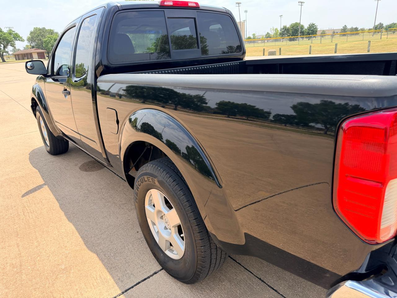 Nissan Frontier 2WD King Cab Manual SE 2007