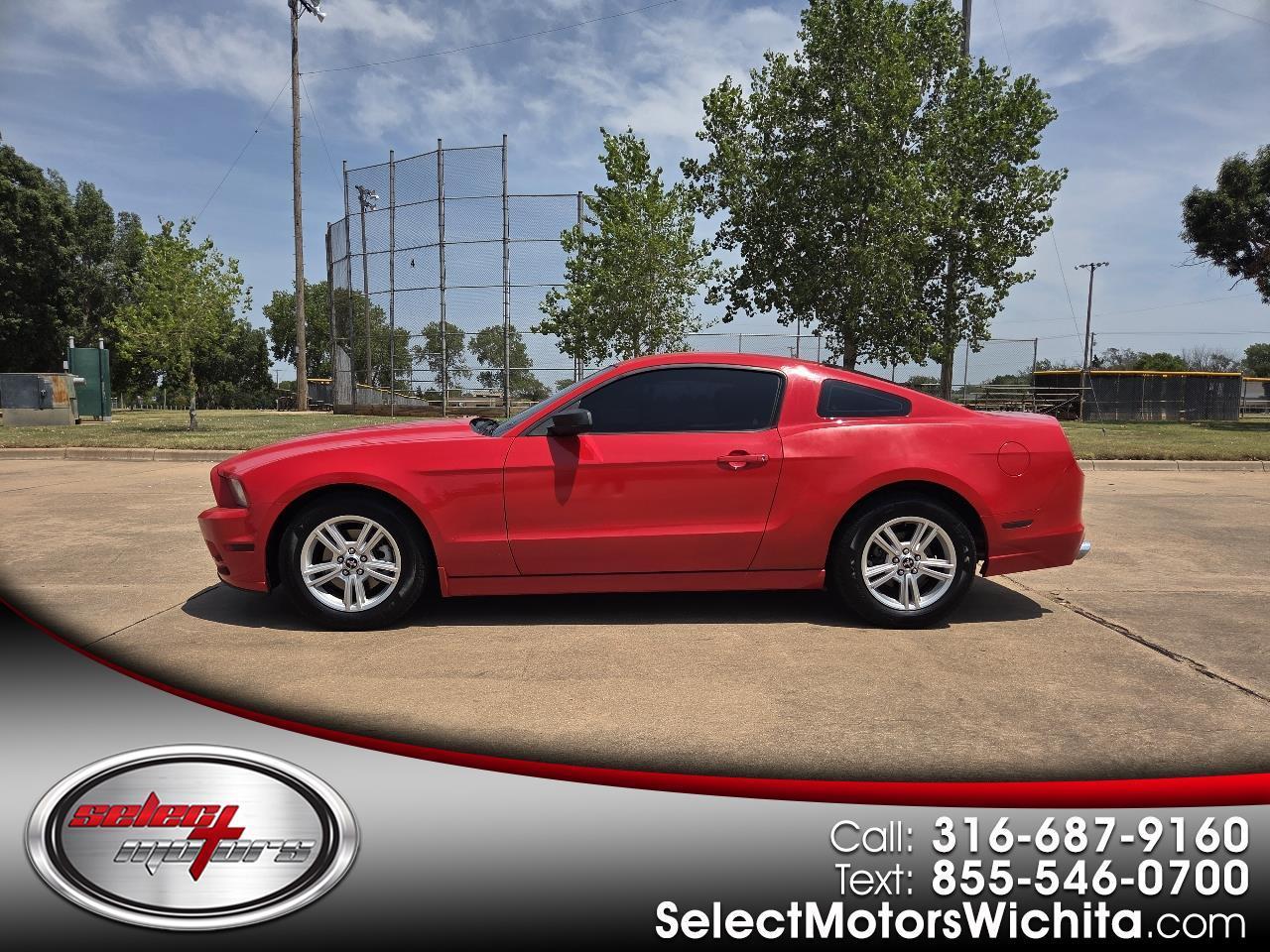 2013 Ford Mustang 2dr Cpe V6
