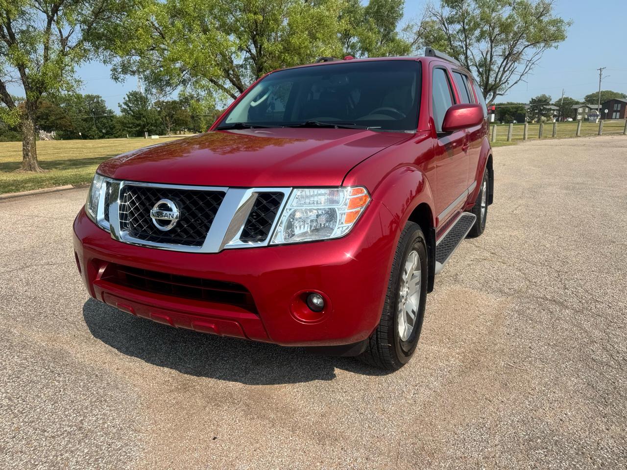 Nissan Pathfinder 4WD 4dr V6 Silver 2011