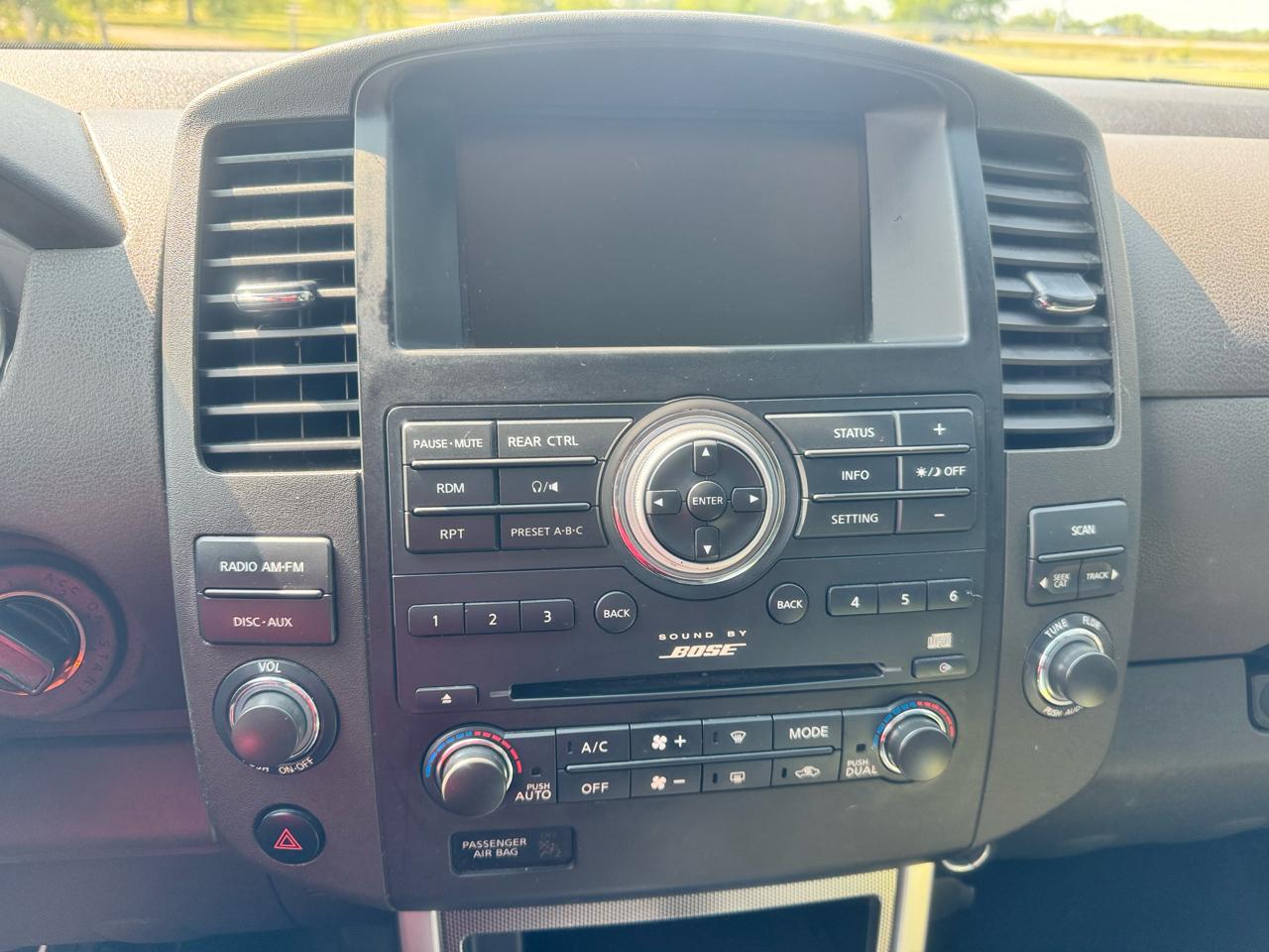 Nissan Pathfinder 4WD 4dr V6 Silver 2011