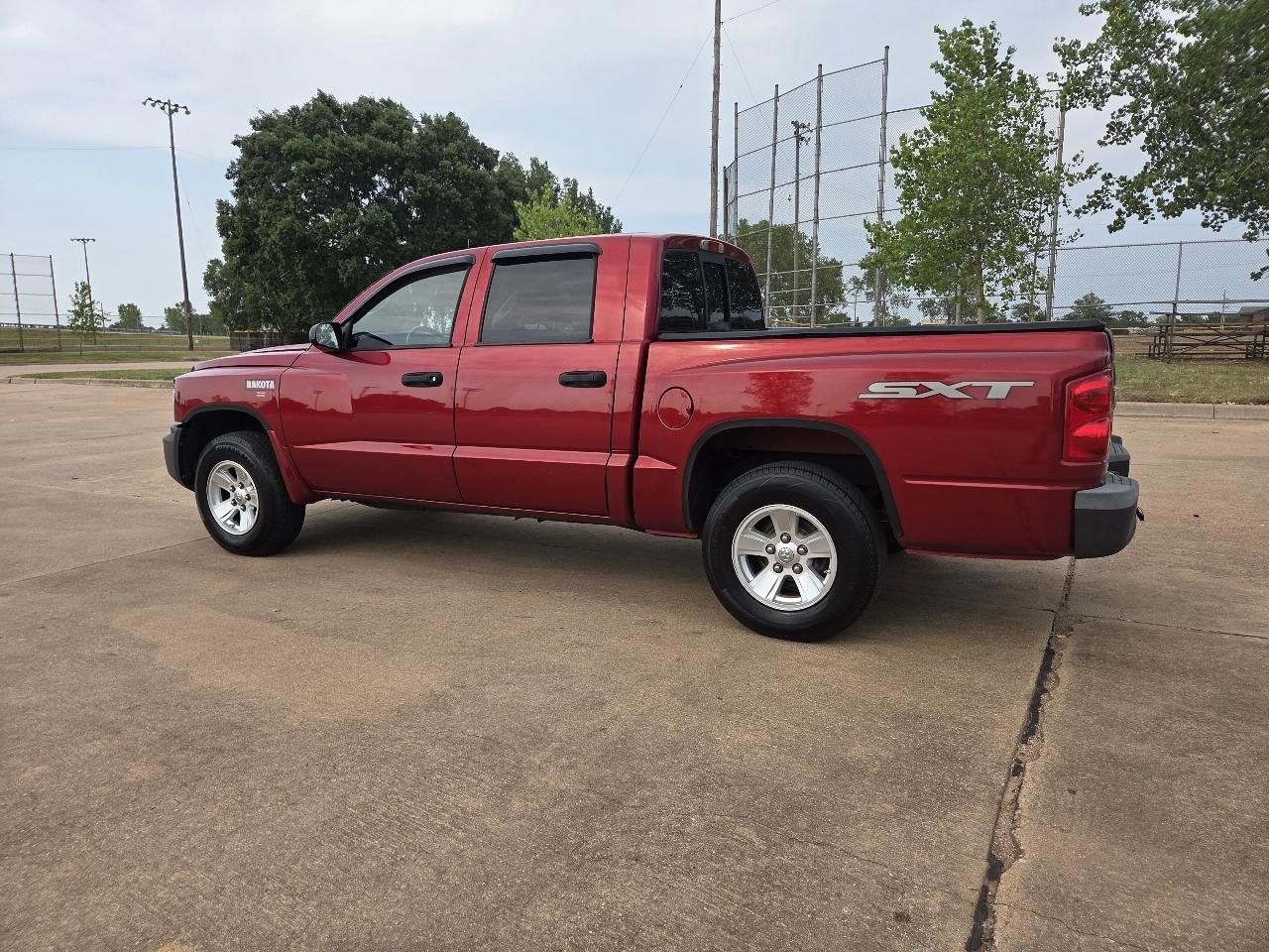 Dodge Dakota 2WD Crew Cab SXT 2008