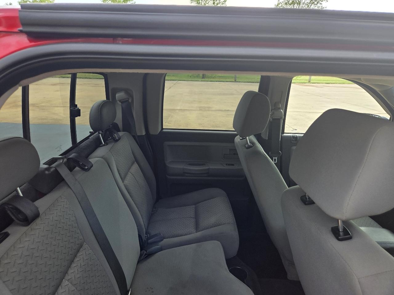 Dodge Dakota 2WD Crew Cab SXT 2008