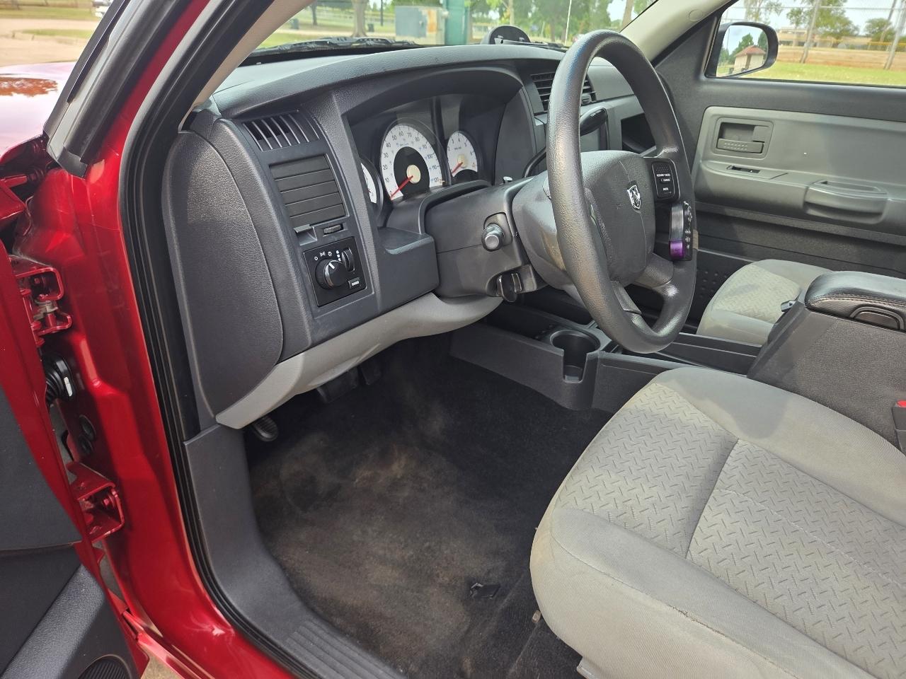 Dodge Dakota 2WD Crew Cab SXT 2008