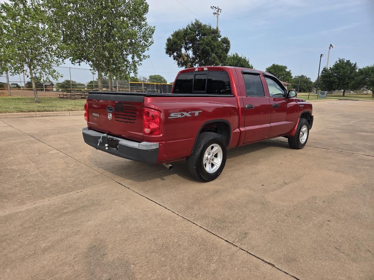 Dodge Dakota 2WD Crew Cab SXT 2008
