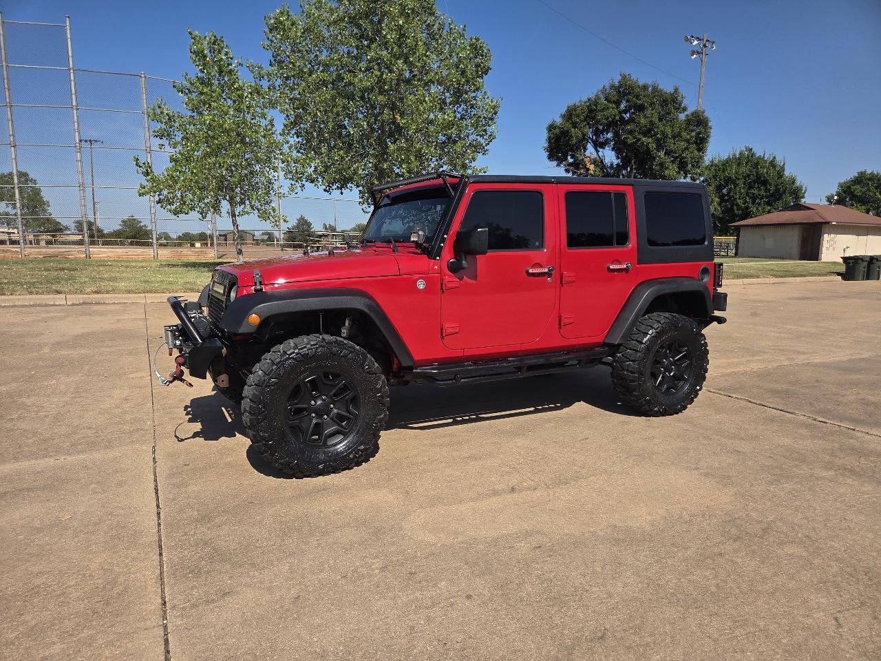 Jeep Wrangler Unlimited 4WD 4dr Sahara 2014