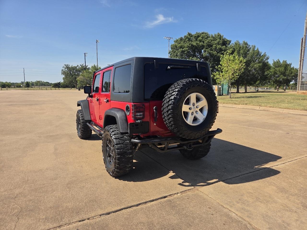 Jeep Wrangler Unlimited 4WD 4dr Sahara 2014