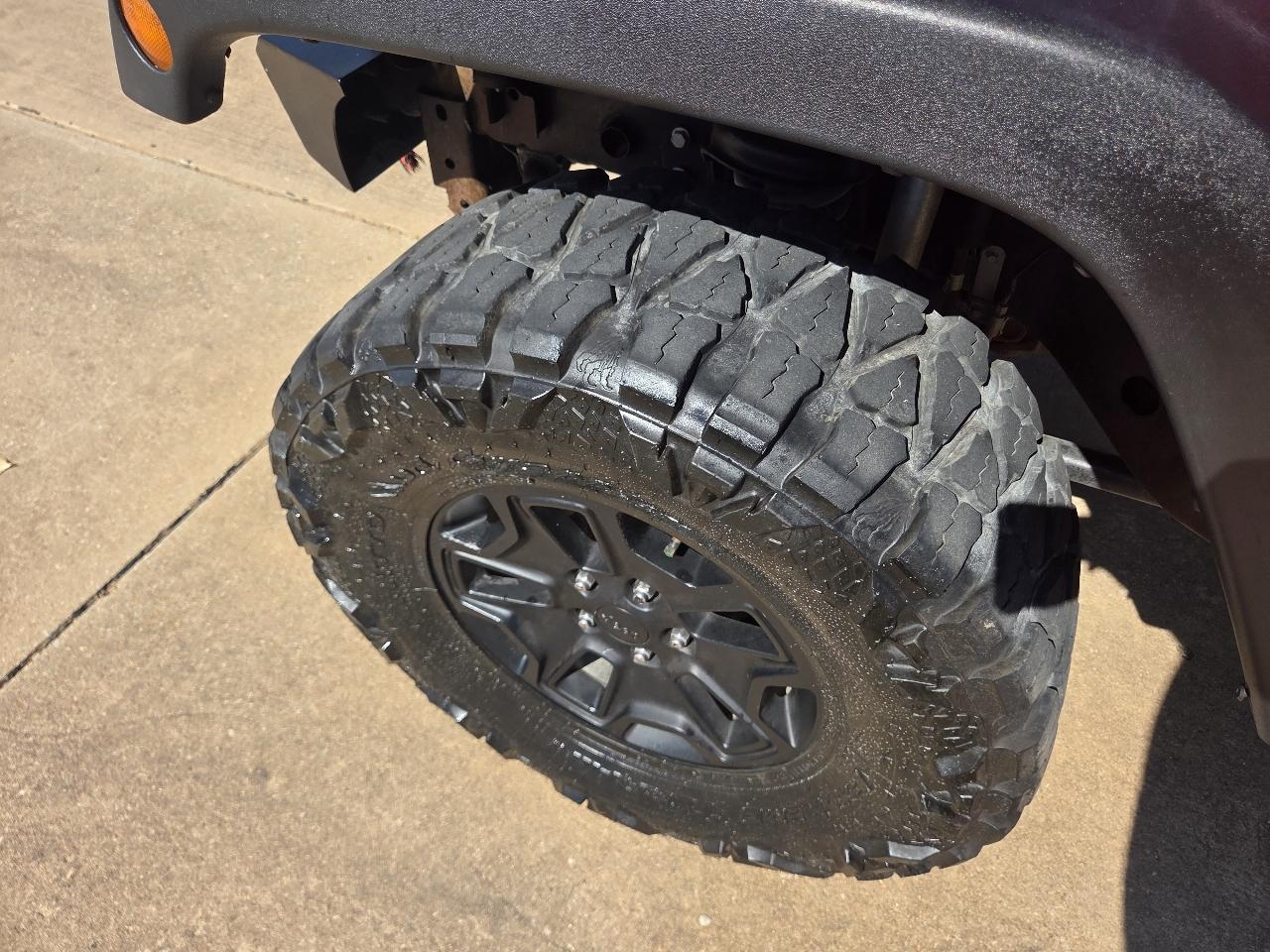 Jeep Wrangler Unlimited 4WD 4dr Sahara 2014