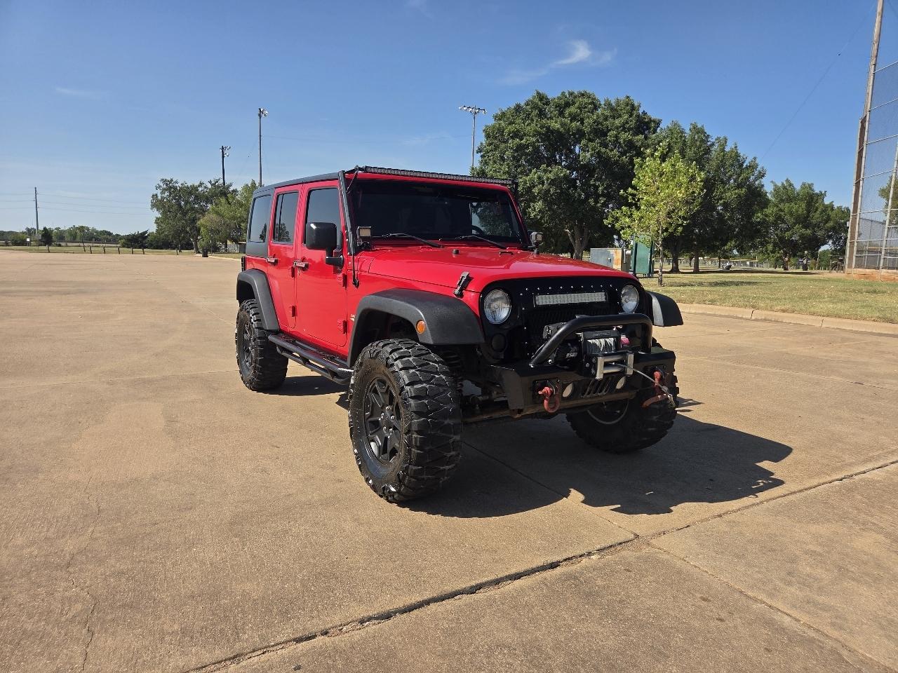 Jeep Wrangler Unlimited 4WD 4dr Sahara 2014