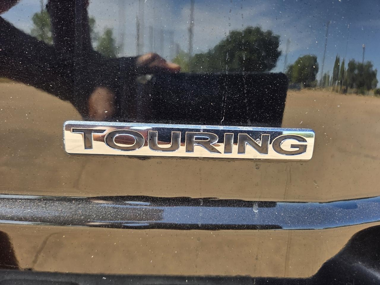 Honda Pilot 2WD 4dr Touring w/RES & Navi 2011