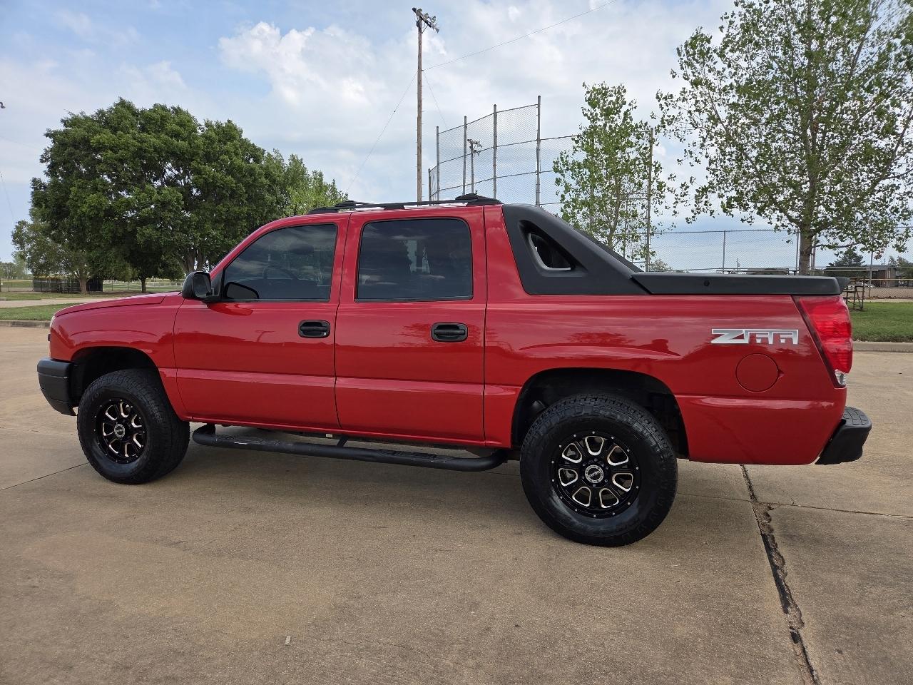 Chevrolet Avalanche 1500 5dr Crew Cab 130" WB Z66 2004
