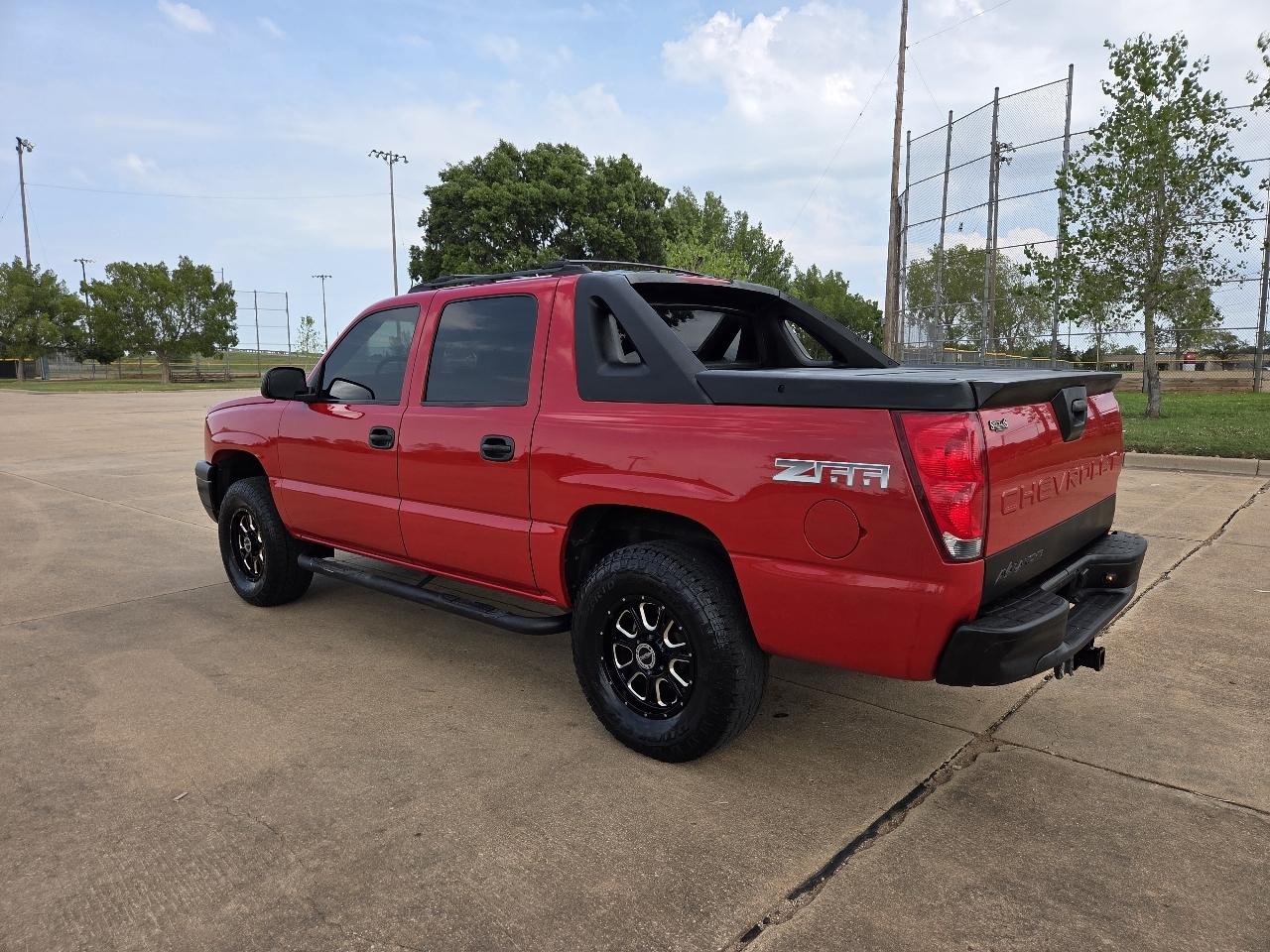 Chevrolet Avalanche 1500 5dr Crew Cab 130" WB Z66 2004