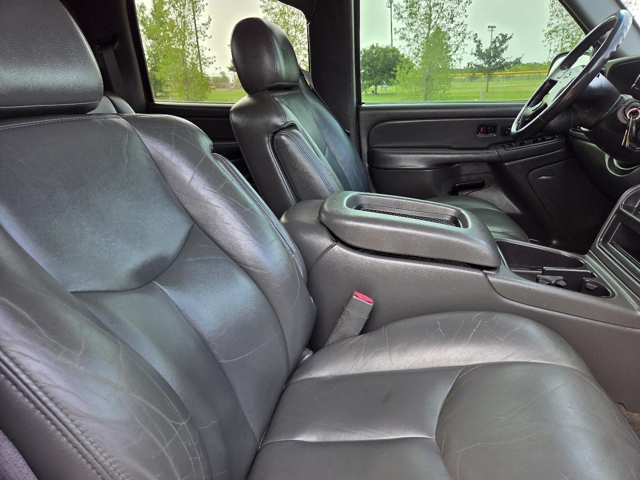 Chevrolet Avalanche 1500 5dr Crew Cab 130" WB Z66 2004