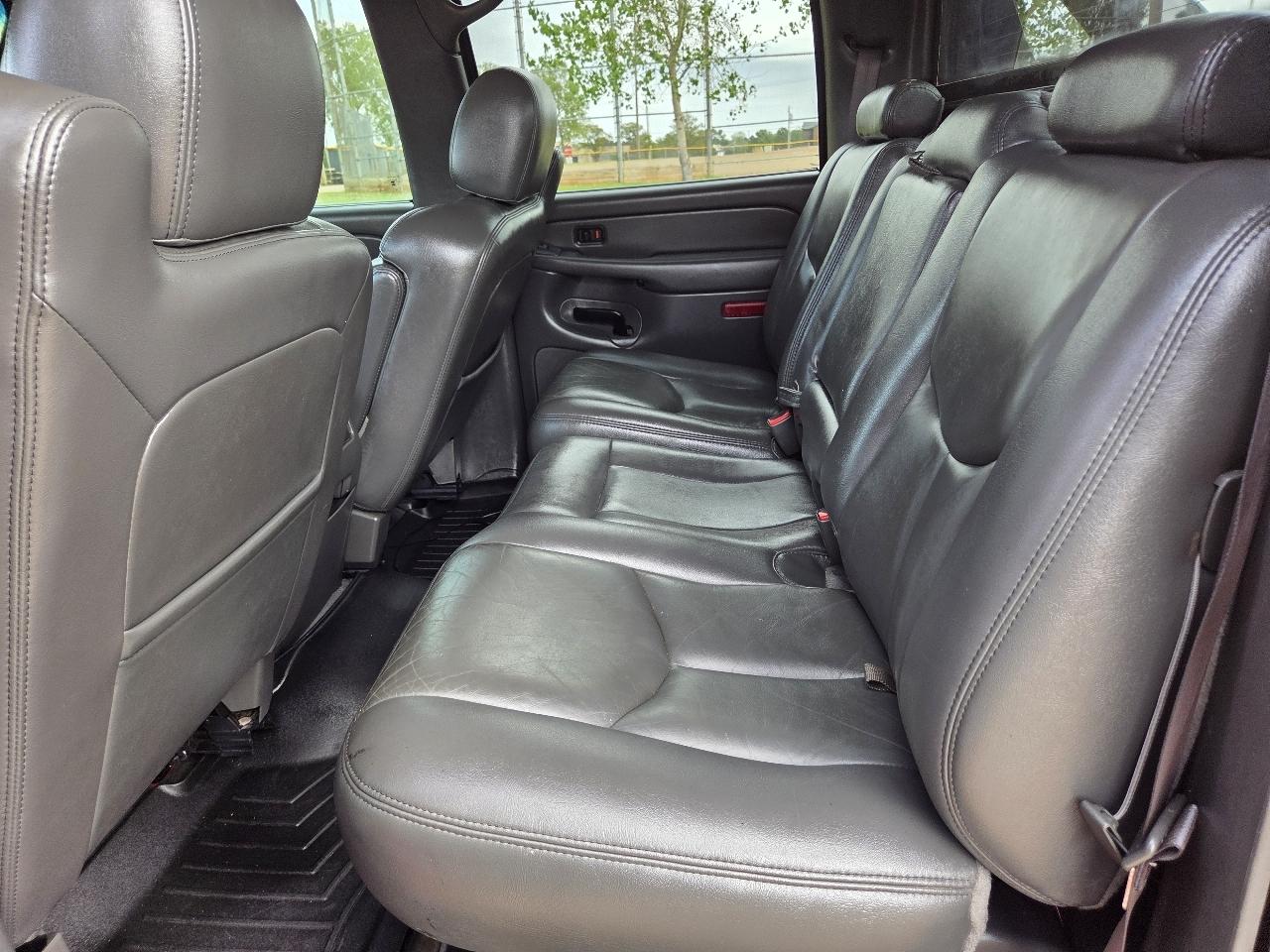 Chevrolet Avalanche 1500 5dr Crew Cab 130" WB Z66 2004