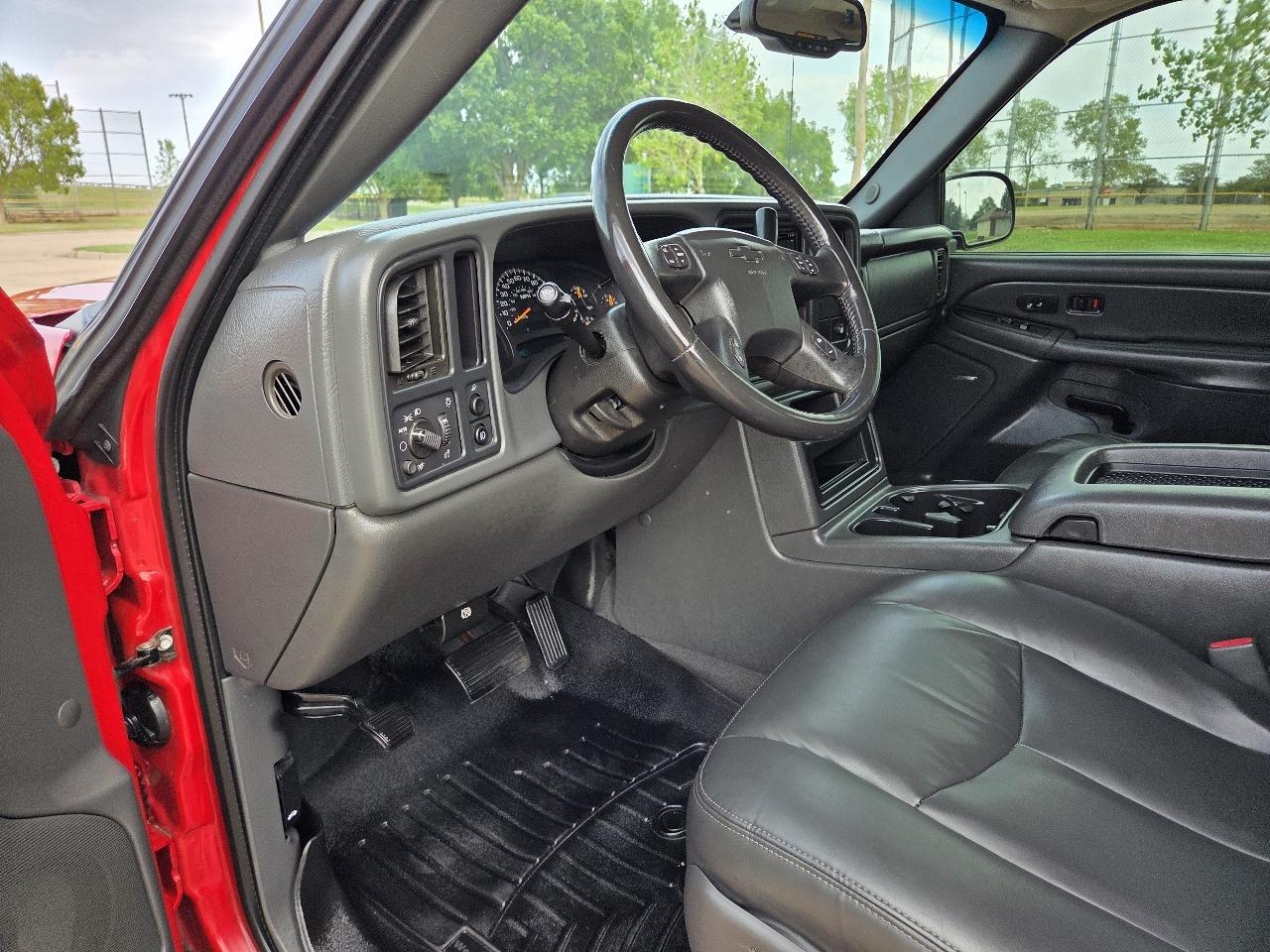Chevrolet Avalanche 1500 5dr Crew Cab 130" WB Z66 2004