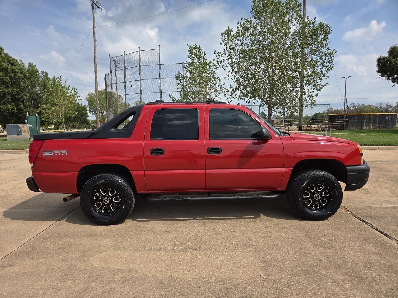 Chevrolet Avalanche 1500 5dr Crew Cab 130" WB Z66 2004