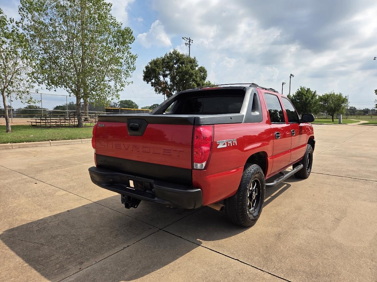 Chevrolet Avalanche 1500 5dr Crew Cab 130" WB Z66 2004