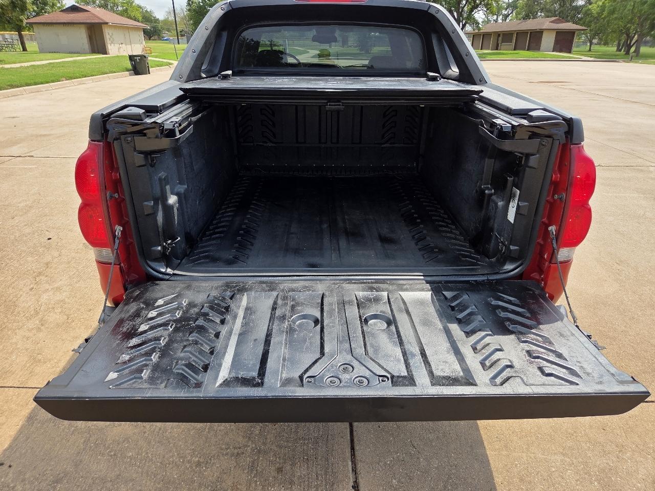 Chevrolet Avalanche 1500 5dr Crew Cab 130" WB Z66 2004