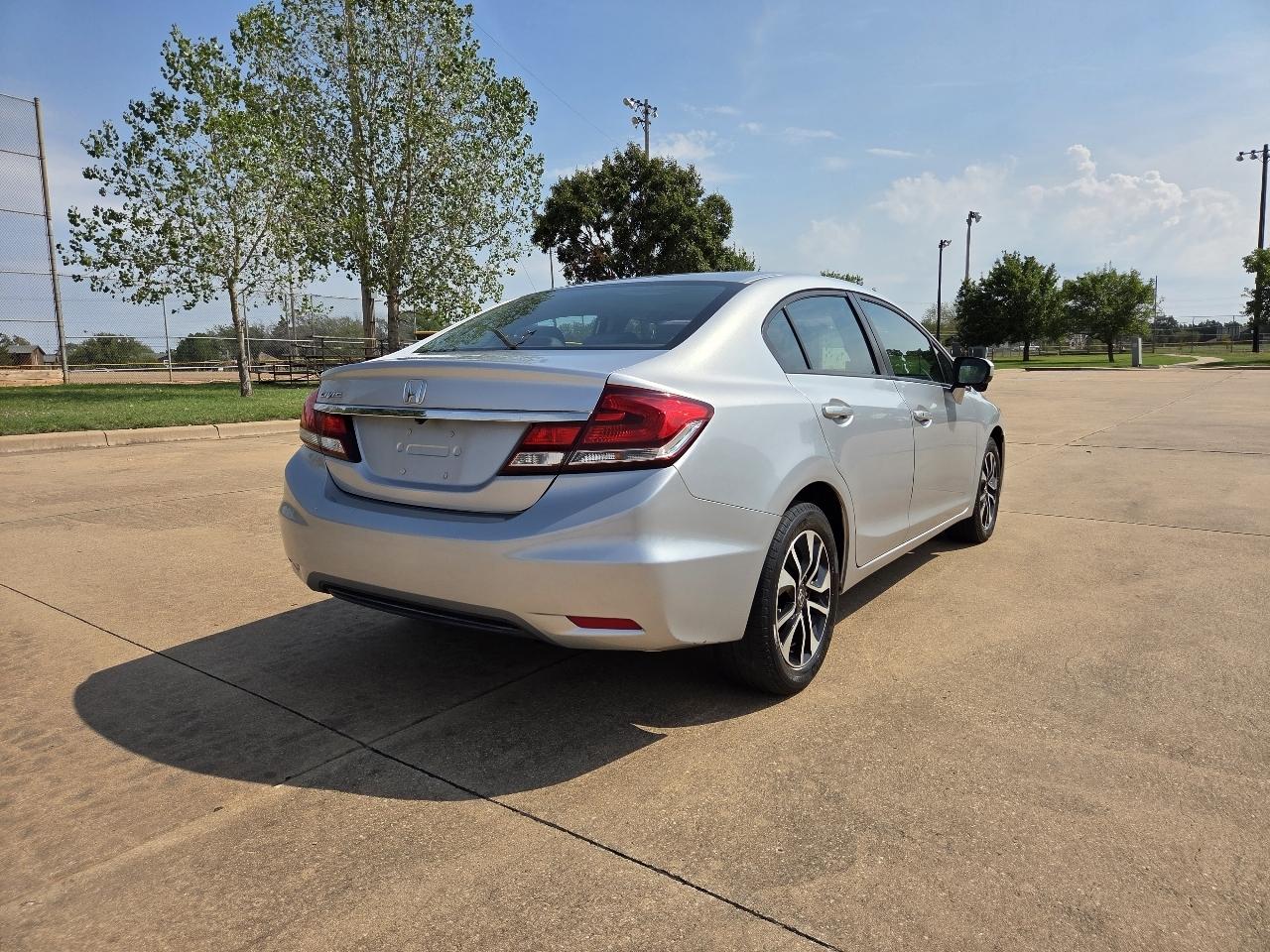 Honda Civic Sedan 4dr CVT EX 2015