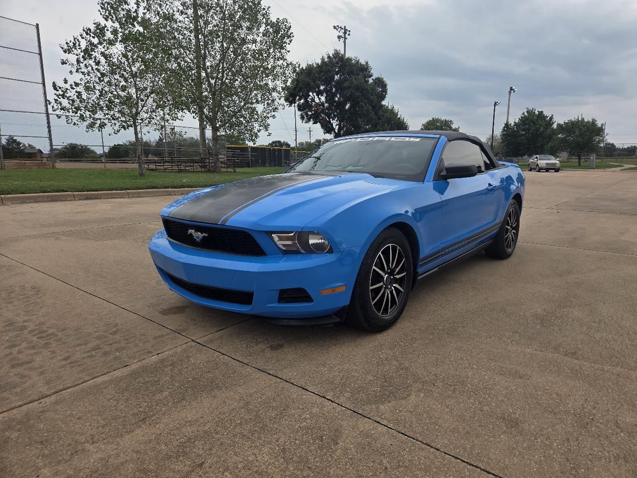 Ford Mustang 2dr Conv V6 2012