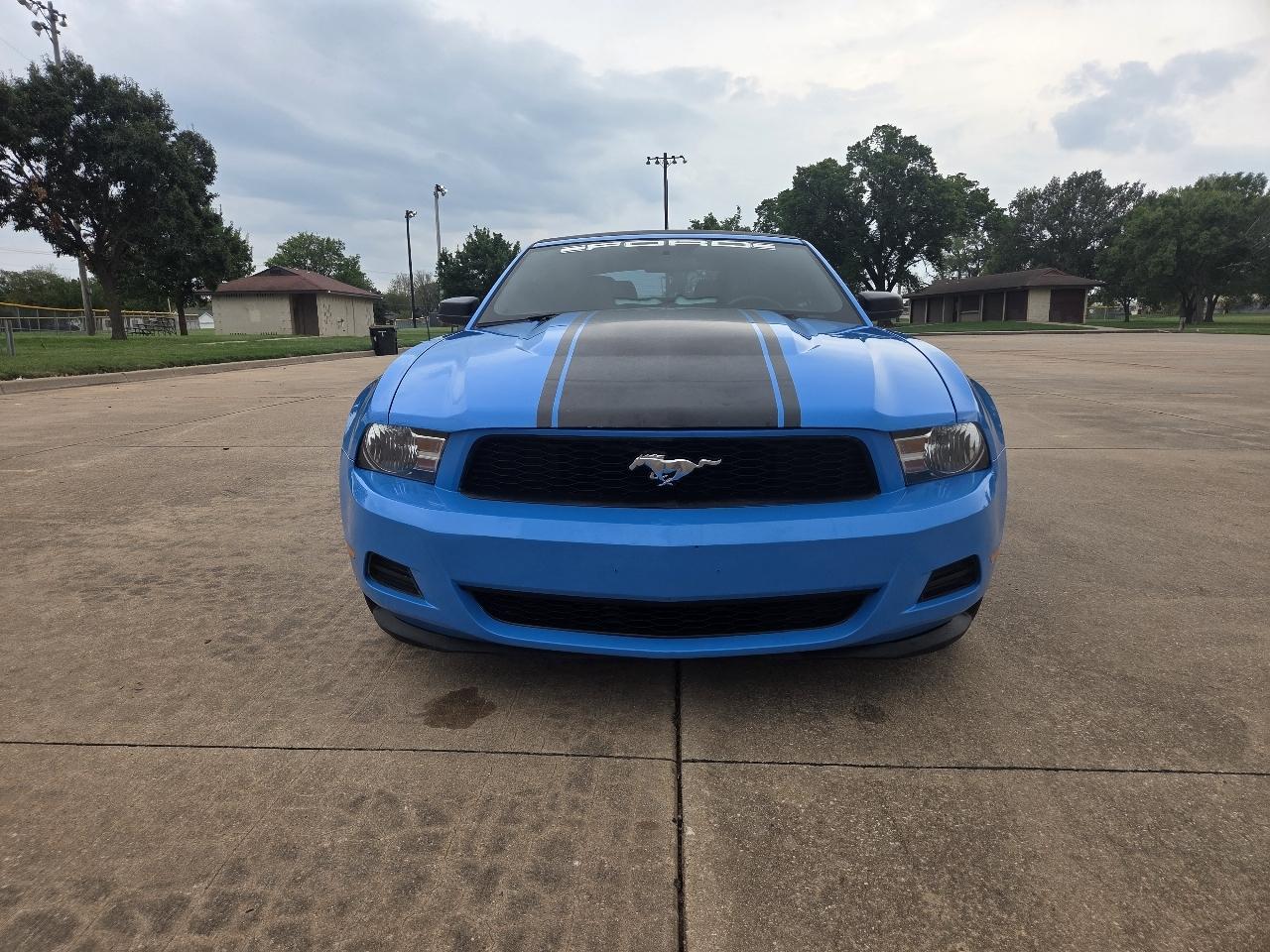 Ford Mustang 2dr Conv V6 2012