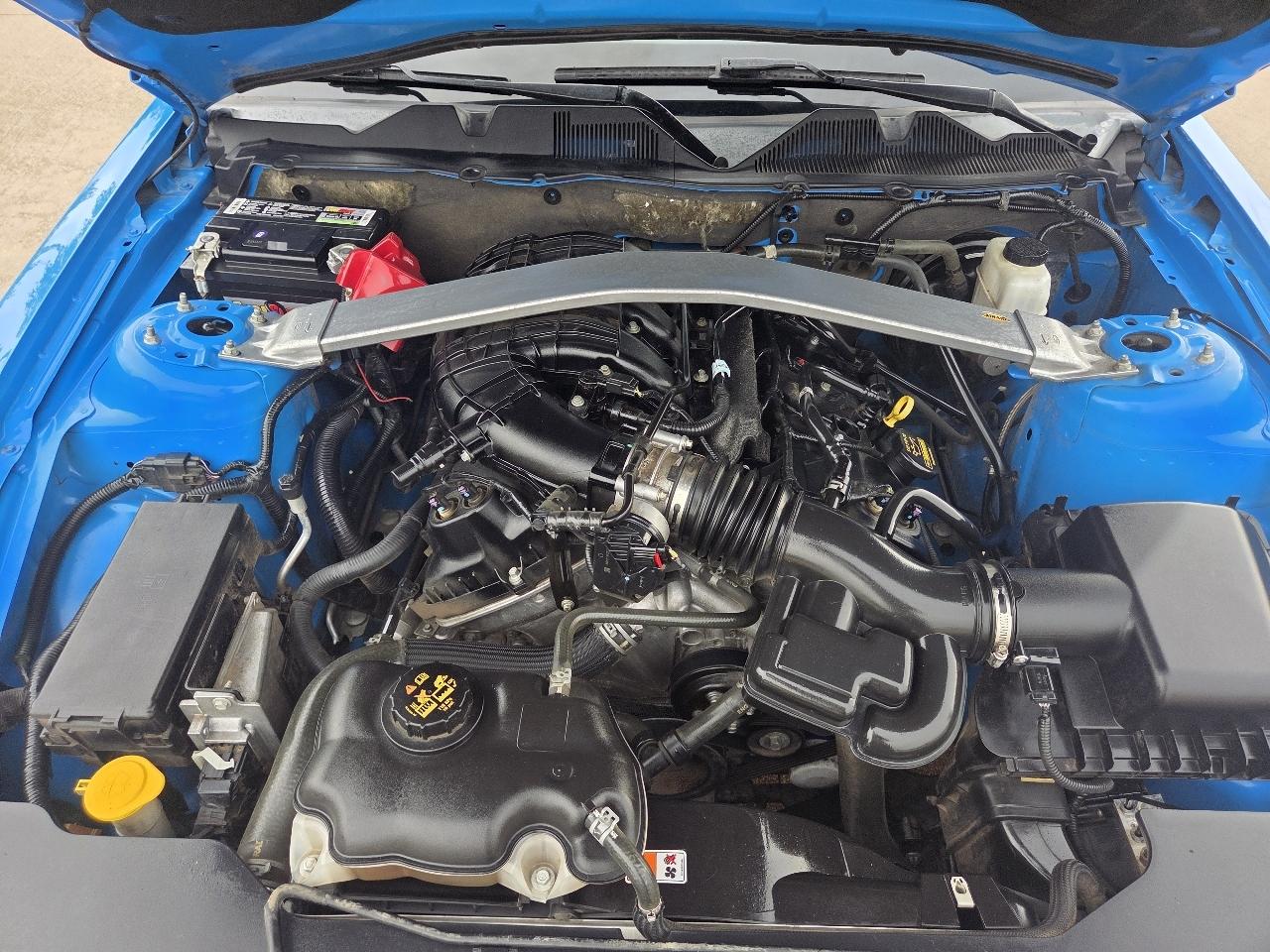 Ford Mustang 2dr Conv V6 2012