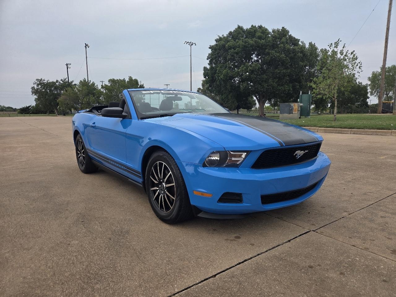 Ford Mustang 2dr Conv V6 2012