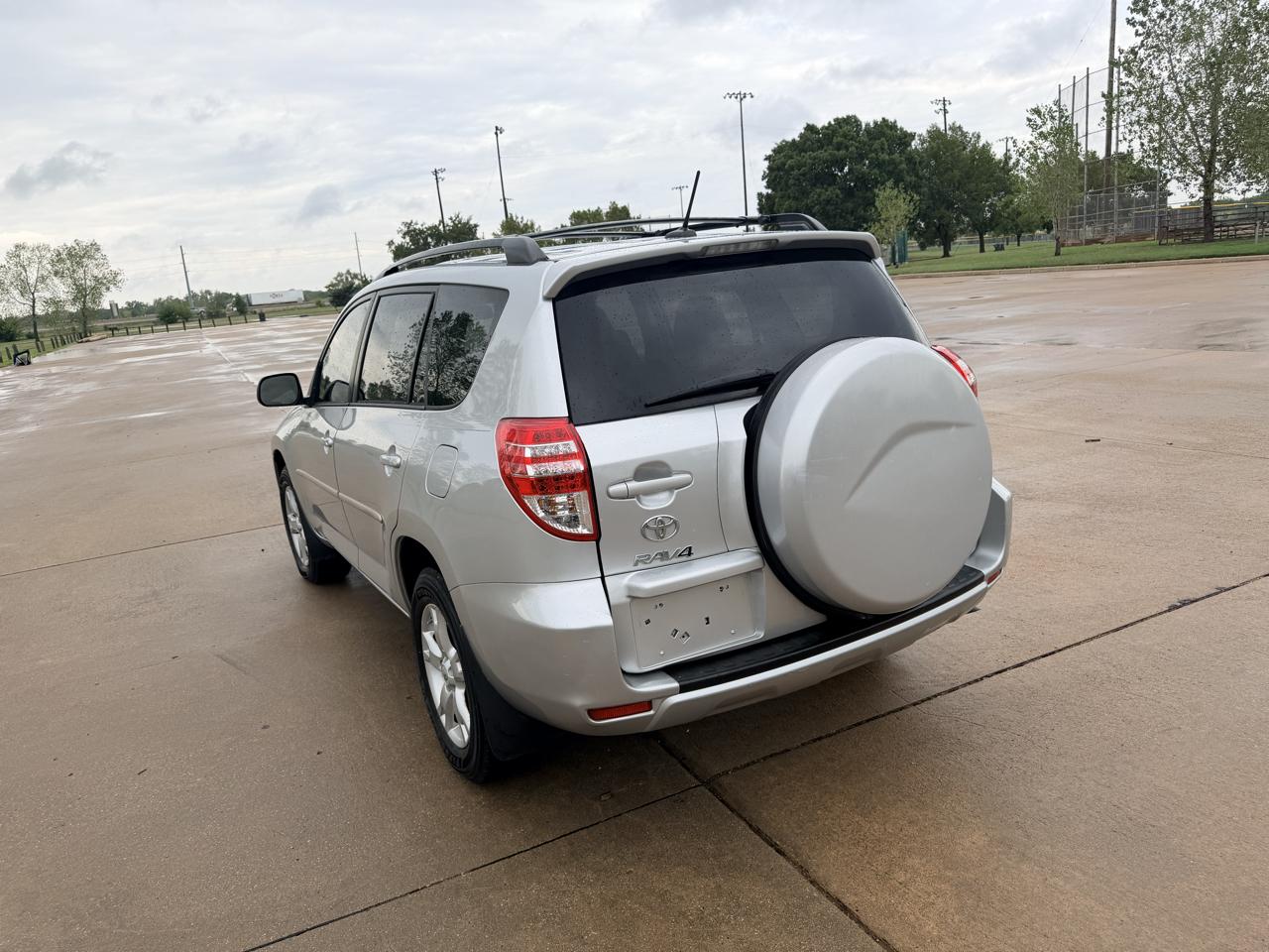 Toyota RAV4 FWD 4dr I4 (Natl) 2012