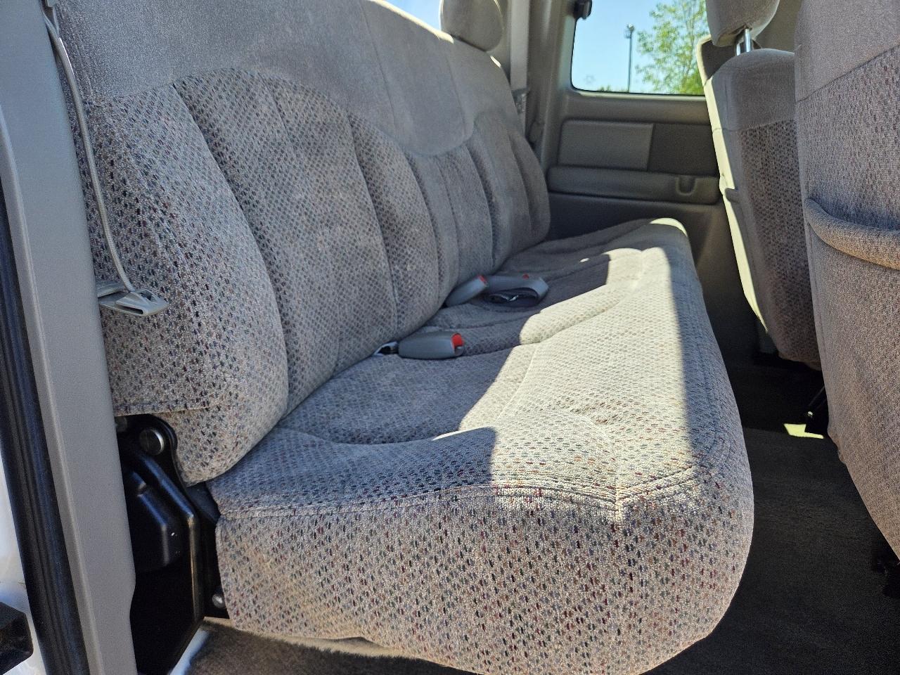 Chevrolet Silverado 2500 Ext Cab 143.5" WB LS 1999