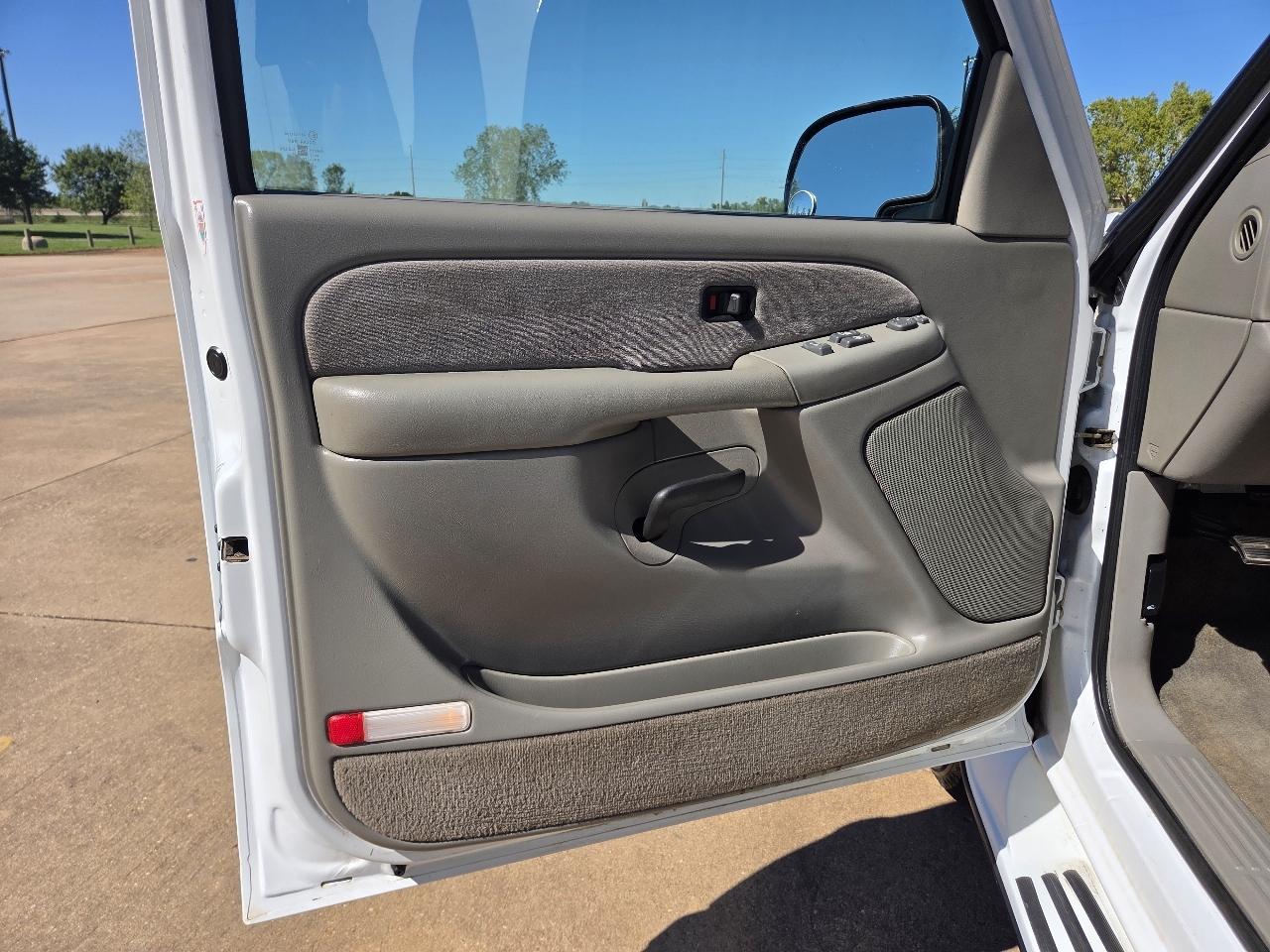 Chevrolet Silverado 2500 Ext Cab 143.5" WB LS 1999