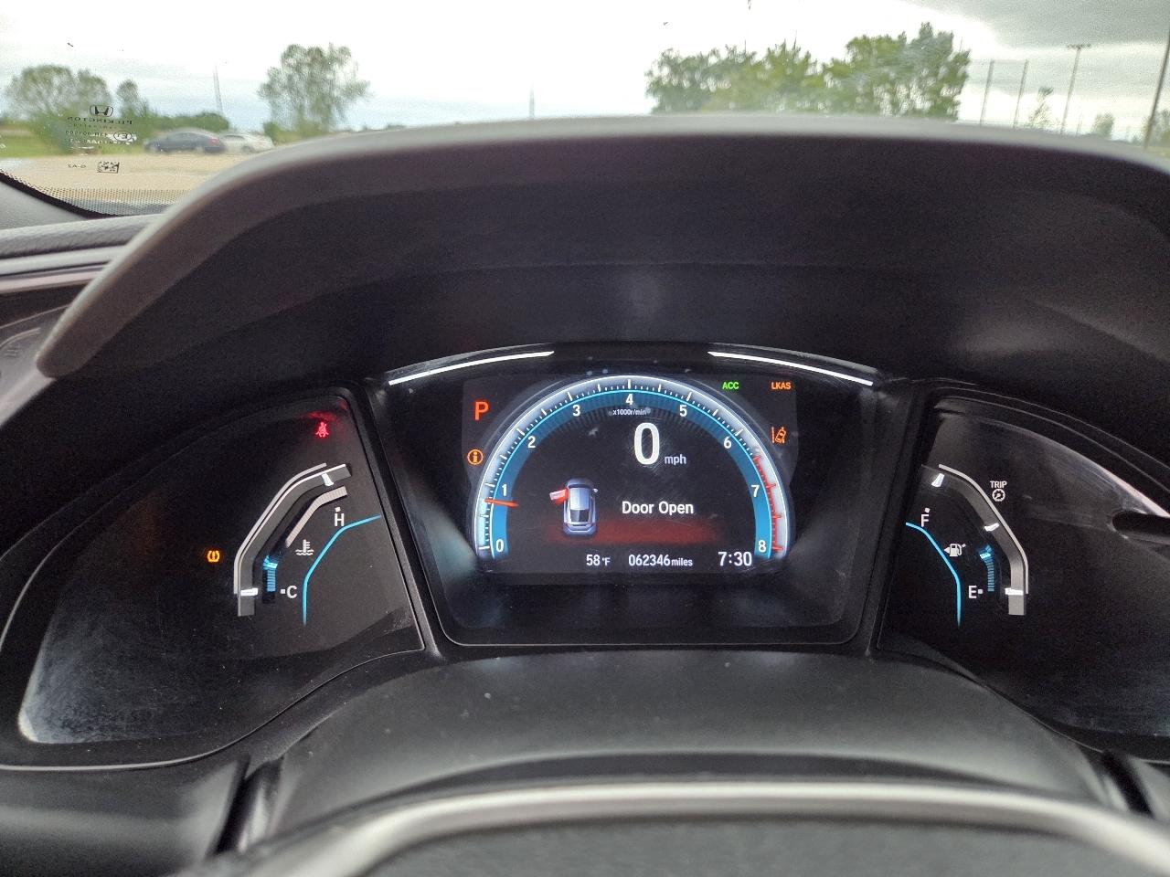 Honda Civic Hatchback LX CVT 2020
