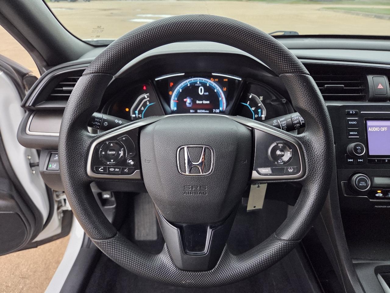 Honda Civic Hatchback LX CVT 2020