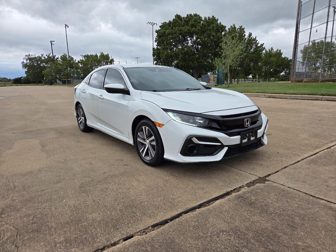 Honda Civic Hatchback LX CVT 2020