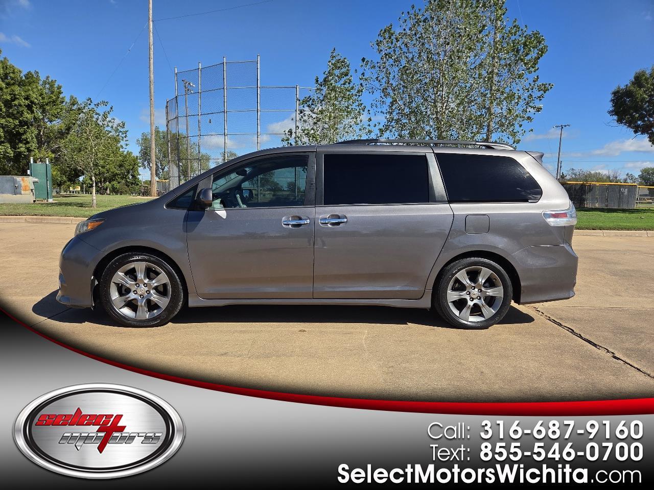 Toyota Sienna 5dr 8-Pass Van V6 SE FWD (Natl) 2014