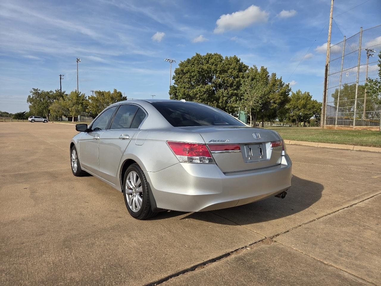 Honda Accord Sdn 4dr I4 Auto EX-L 2011