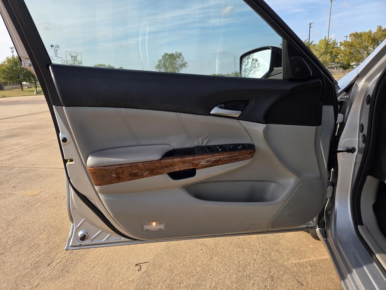 Honda Accord Sdn 4dr I4 Auto EX-L 2011