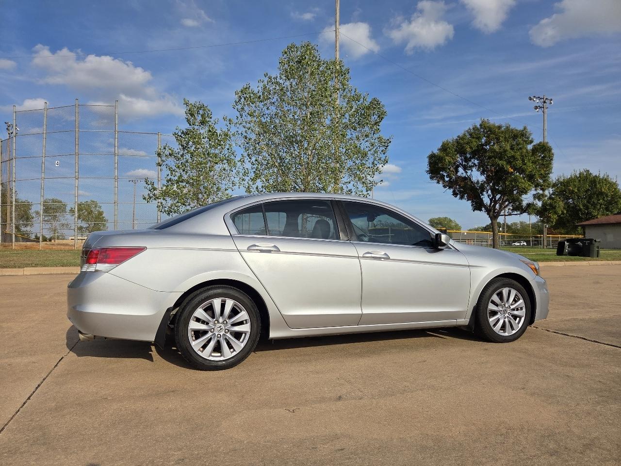 Honda Accord Sdn 4dr I4 Auto EX-L 2011
