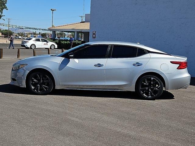 Nissan Maxima  2017