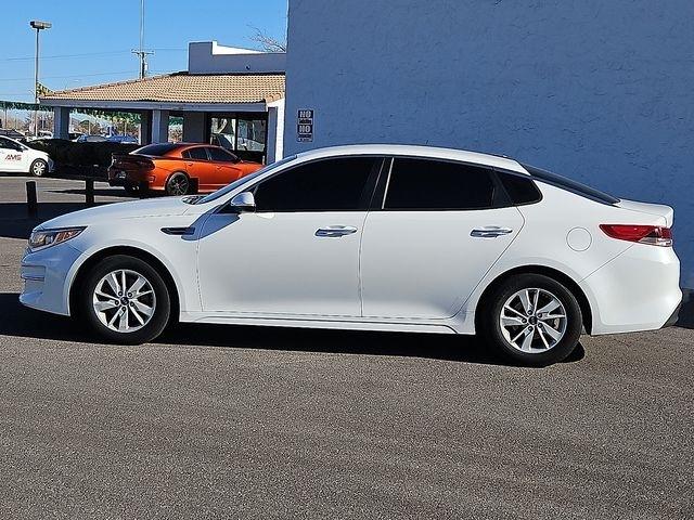 Kia Optima  2017