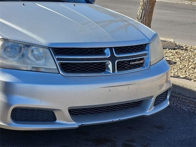 Dodge Avenger  2012