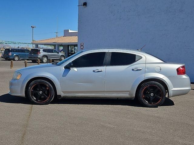 Dodge Avenger  2012