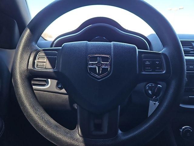 Dodge Avenger  2012