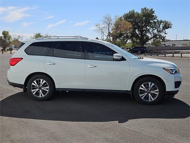 Nissan Pathfinder  2017