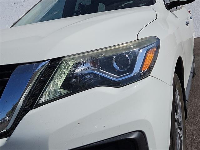 Nissan Pathfinder  2017