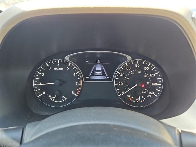 Nissan Pathfinder  2017