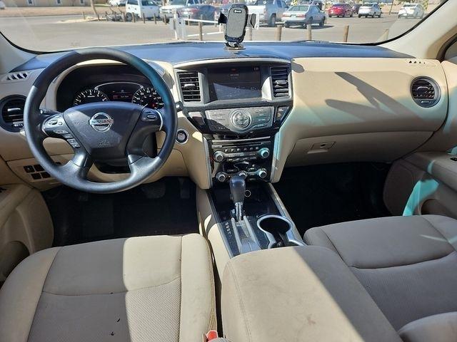 Nissan Pathfinder  2017