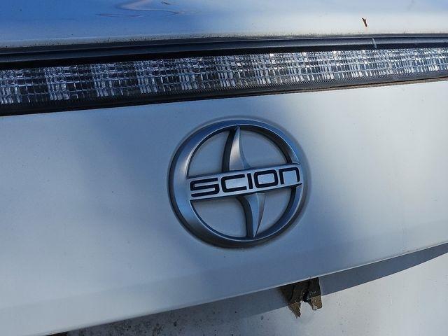Scion tC  2010