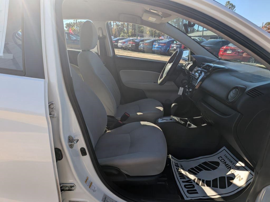 Mitsubishi Mirage G4  2017