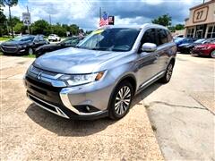 2020 Mitsubishi Outlander  2020 Mitsubishi Outlander